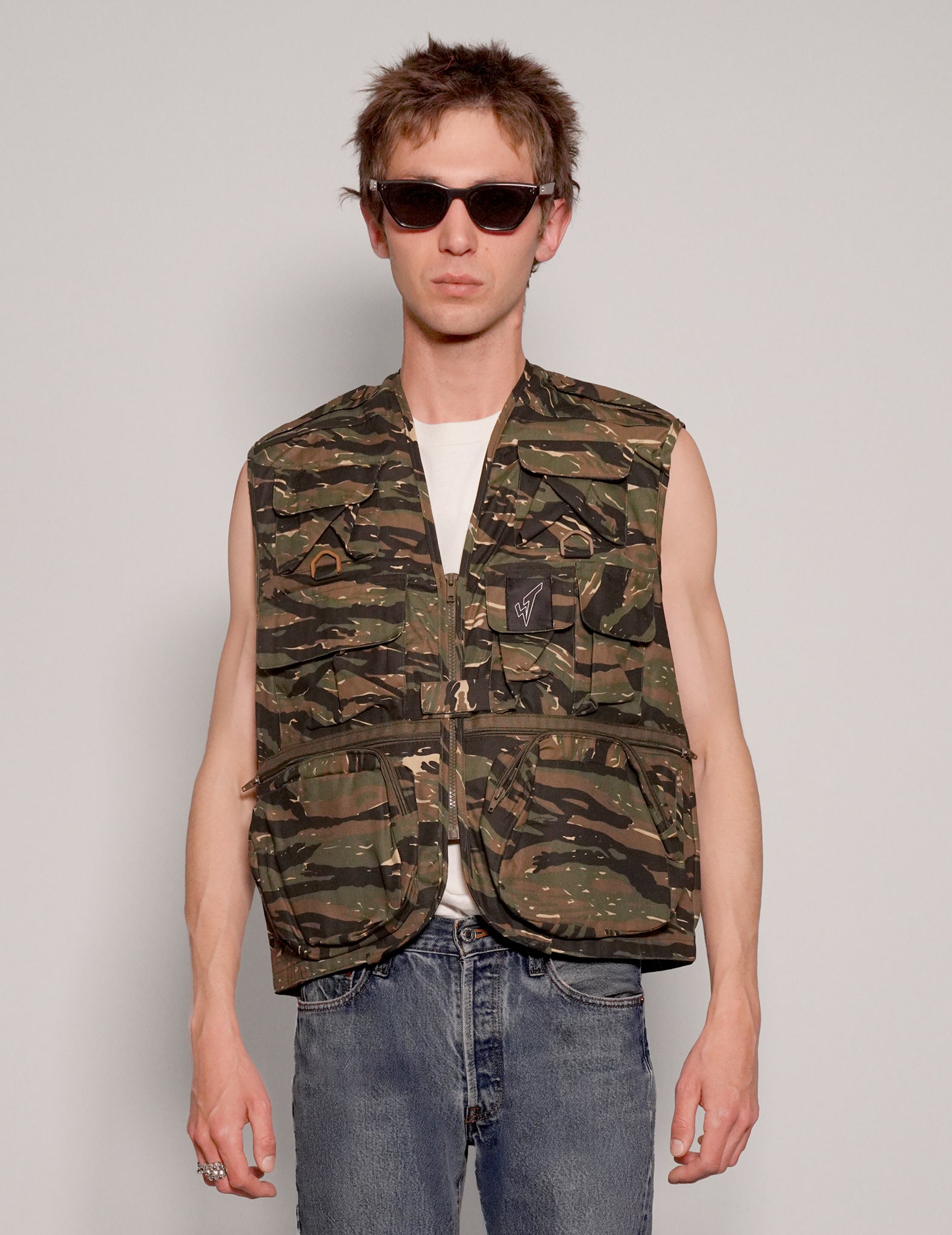 Men's Vintage Tactical Utility Gilet in Tiger Camo | Stuart Trevor