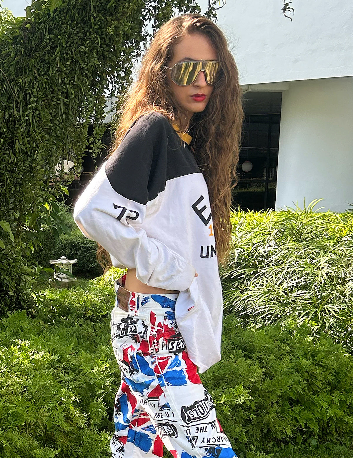 Women's Vintage NYC Sweatshirt in White | Stuart Trevor