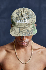Es ist eine Mazda Trucker Cap