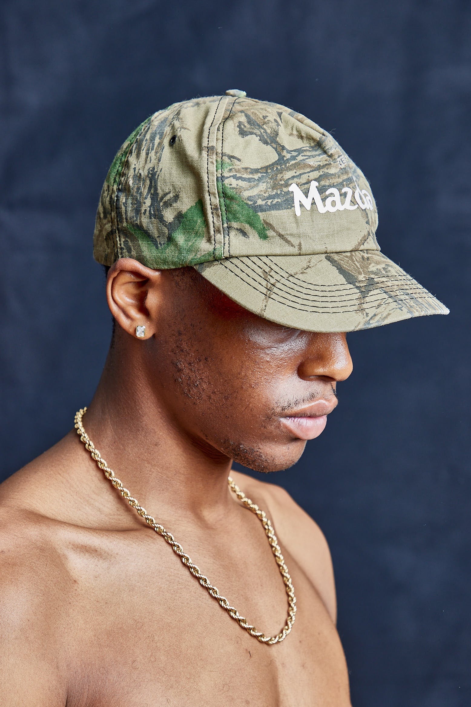 Es ist eine Mazda Trucker Cap