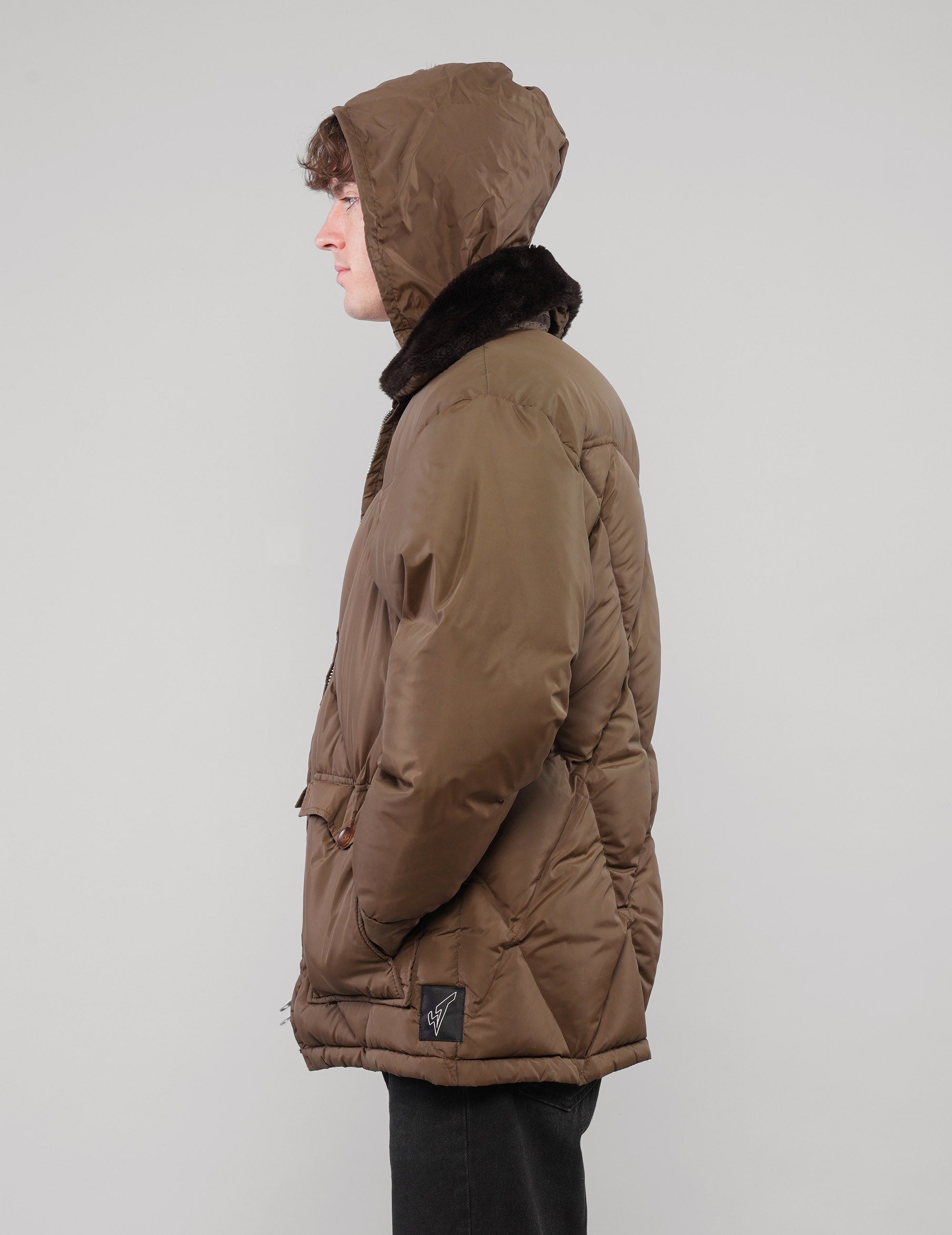 Pufferjacke mit Kunstfellkragen - Größe M