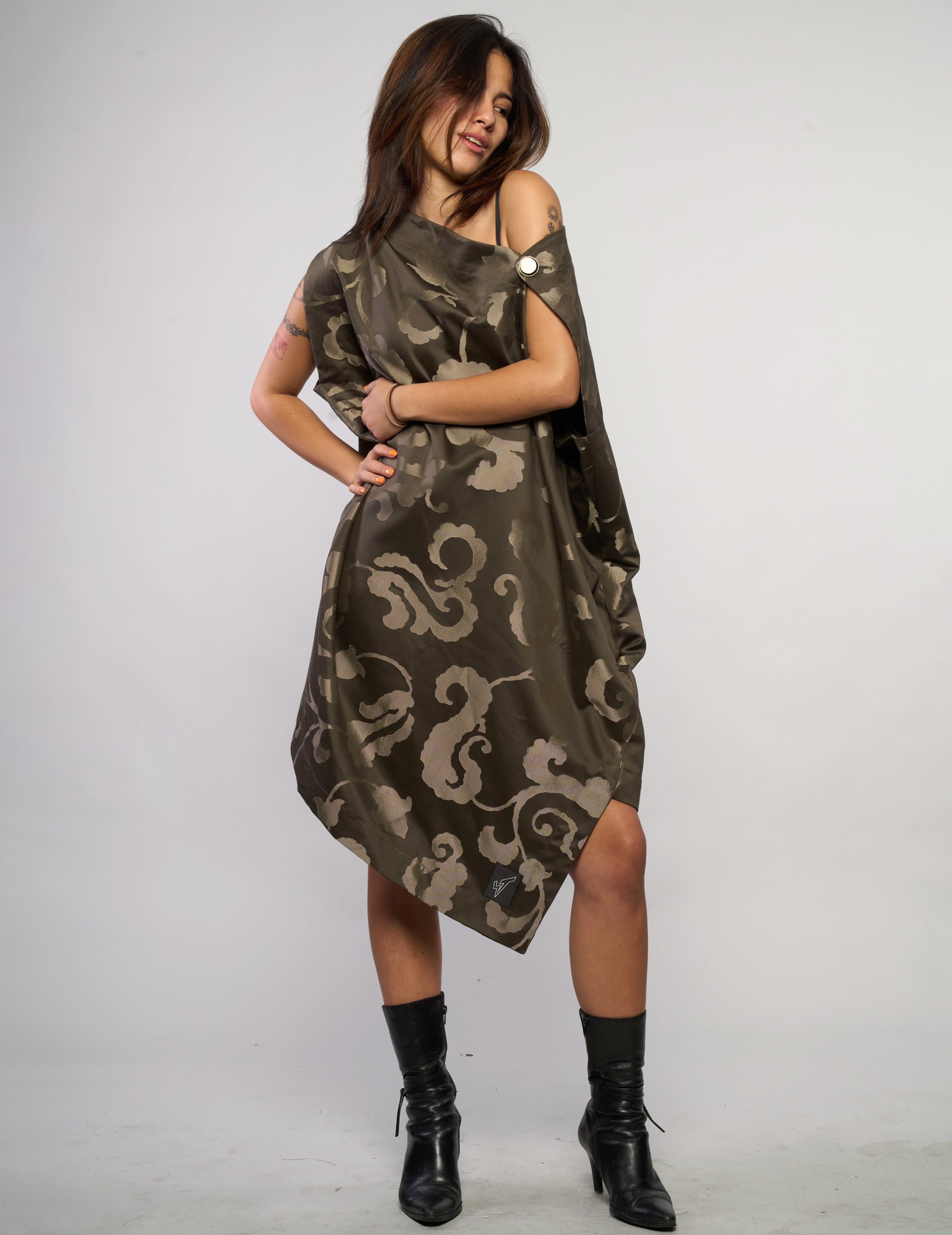 The Pirate Dress – Olive Barogue Jacquard
