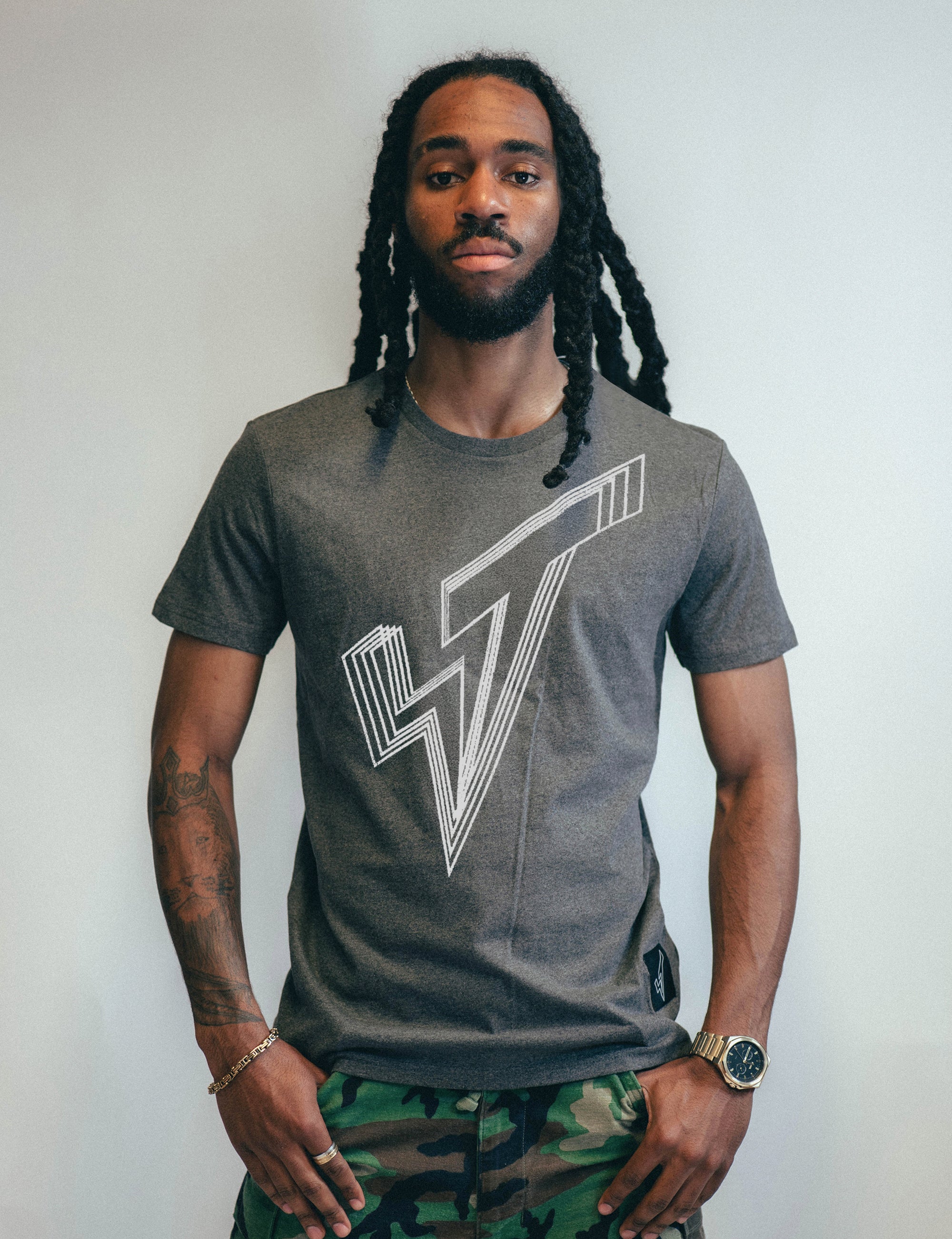 Silver ST Lined Logo Tee in Grey (Free)