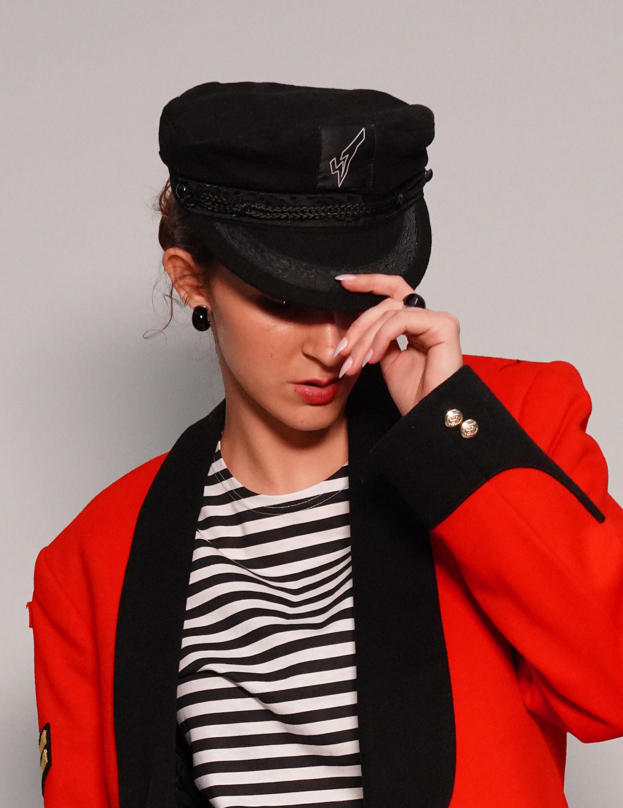 Women's Fishermans Hat in Black | Stuart Trevor