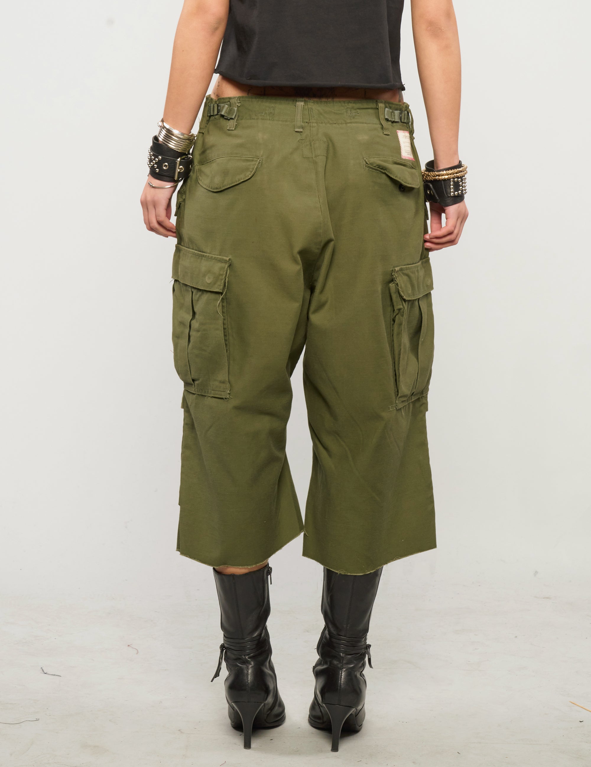 M65 Cropped Cargo Pants in Khaki – Stuart Trevor