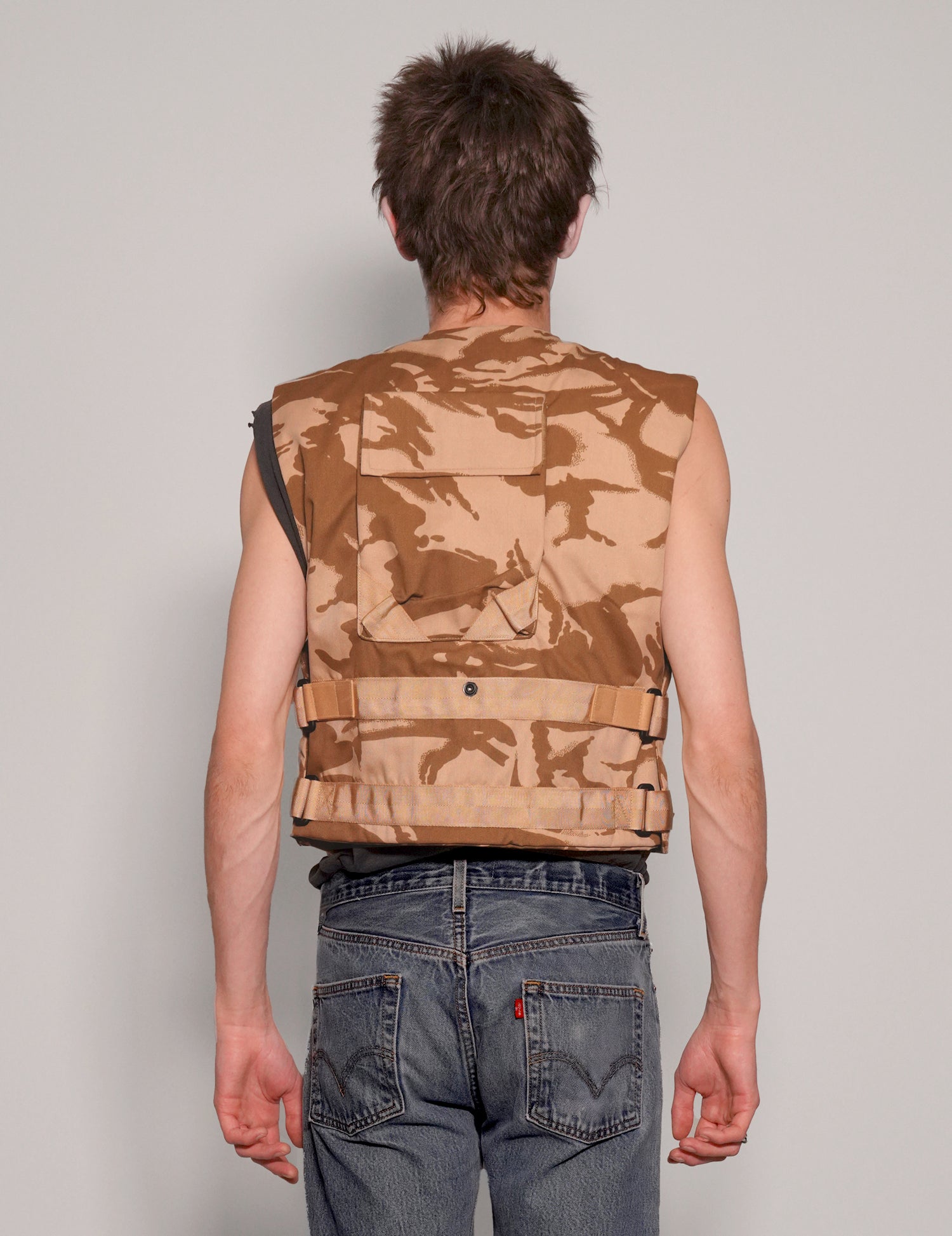 Men's Vintage Tactical Utility Army Vest in Desert Camo | Stuart Trevor