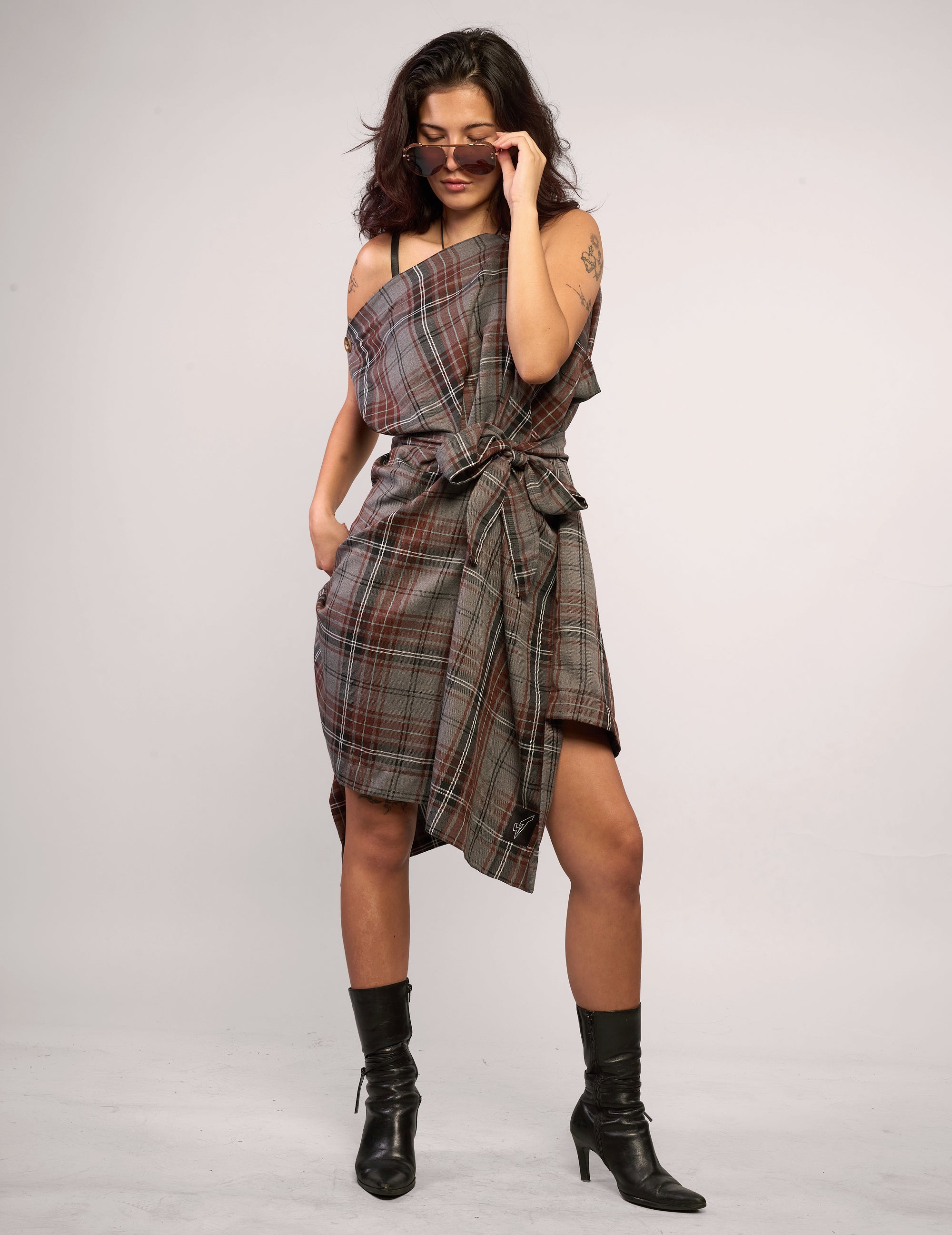 The Pirate Dress – Taupe Tartan