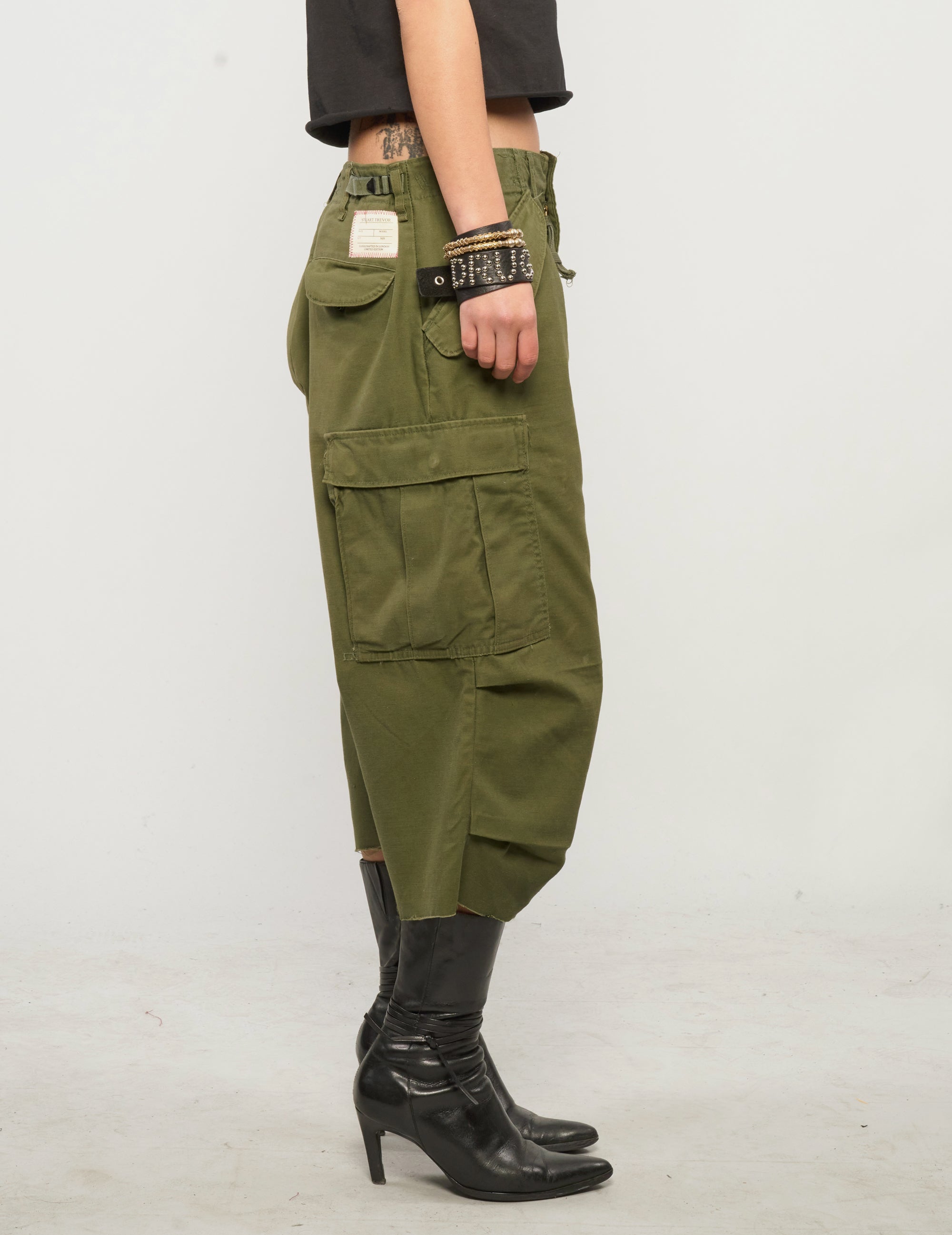 M51 Cropped Cargo Pants in Khaki