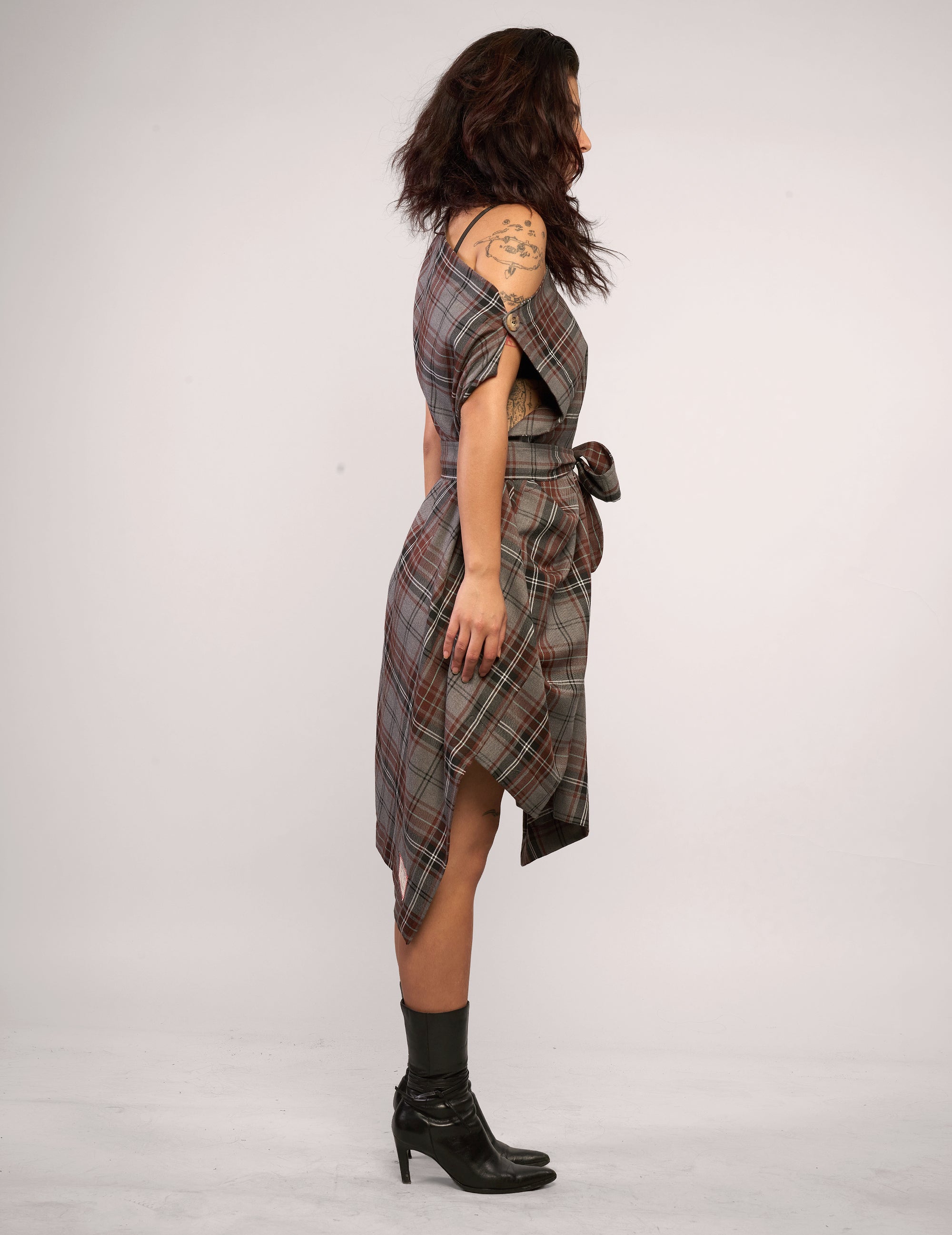 The Pirate Dress – Taupe Tartan