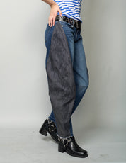 Barrel Fit Jeans mit Seitenpanel