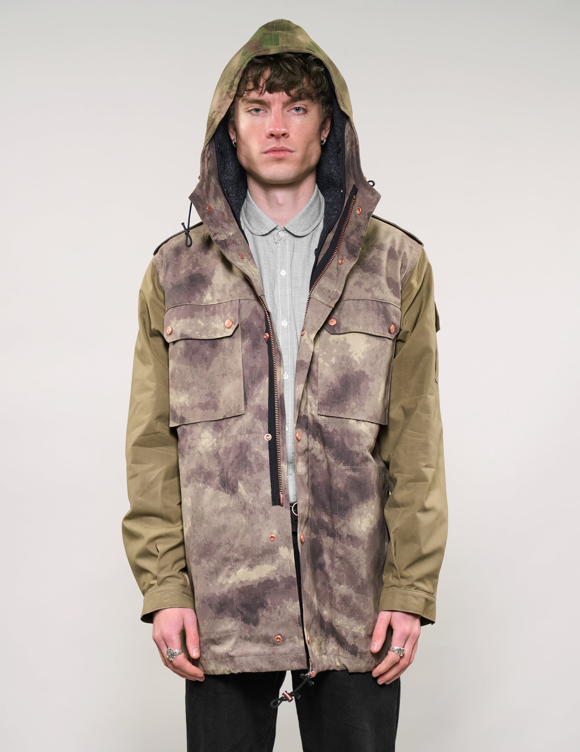 IMMORTAL Hooded Desert Parka in Khaki & Camo