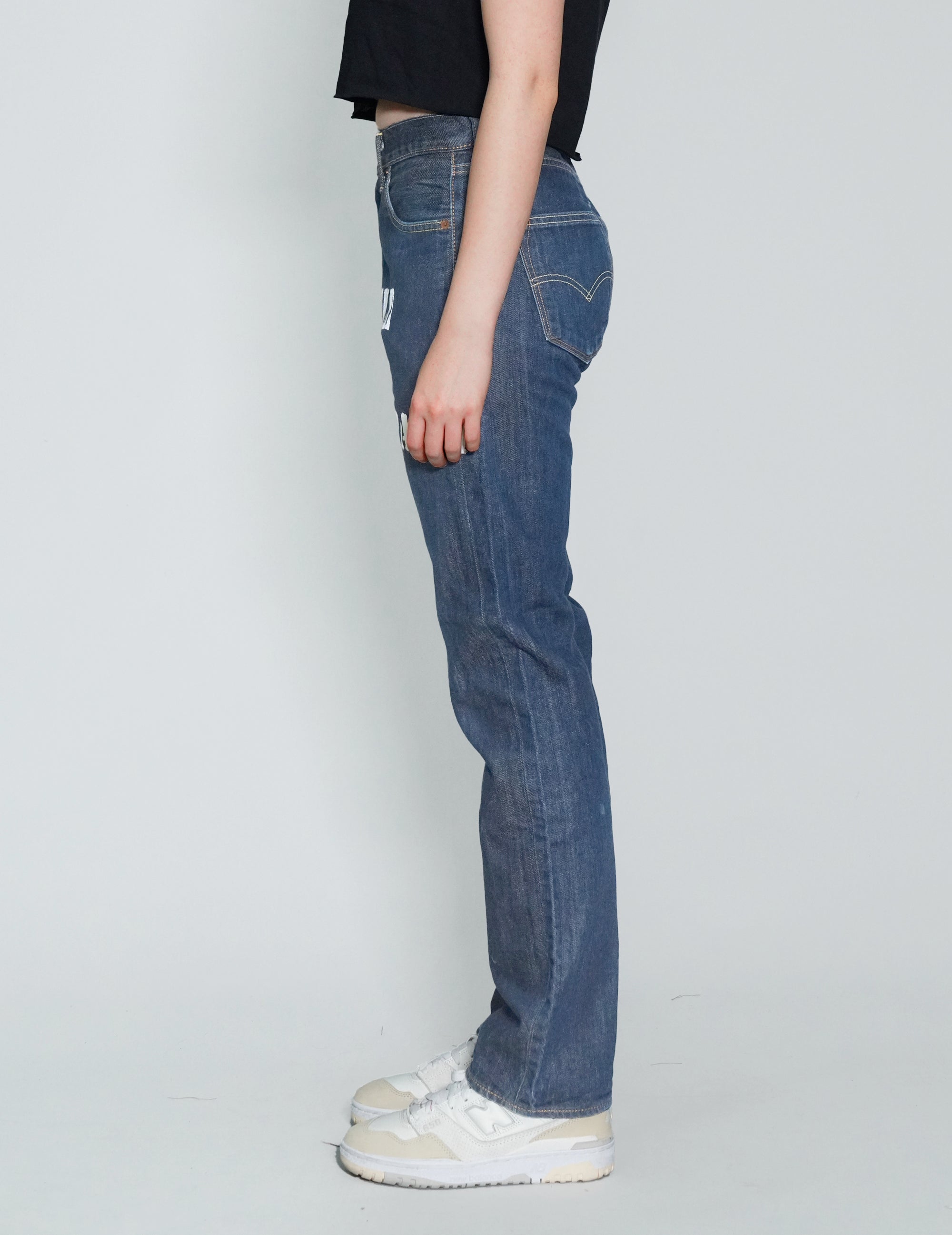 Jean « Love Will Tear Us Apart » en bleu