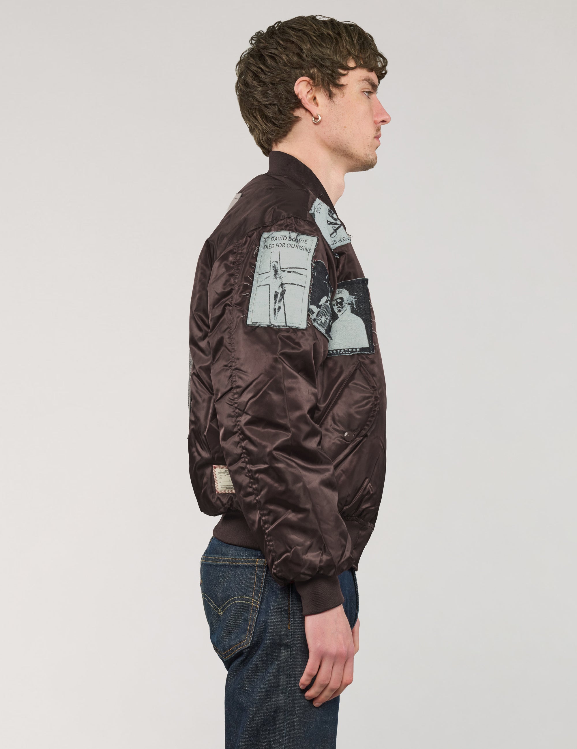 MA-1 Bomberjacke mit Patches in Schwarz