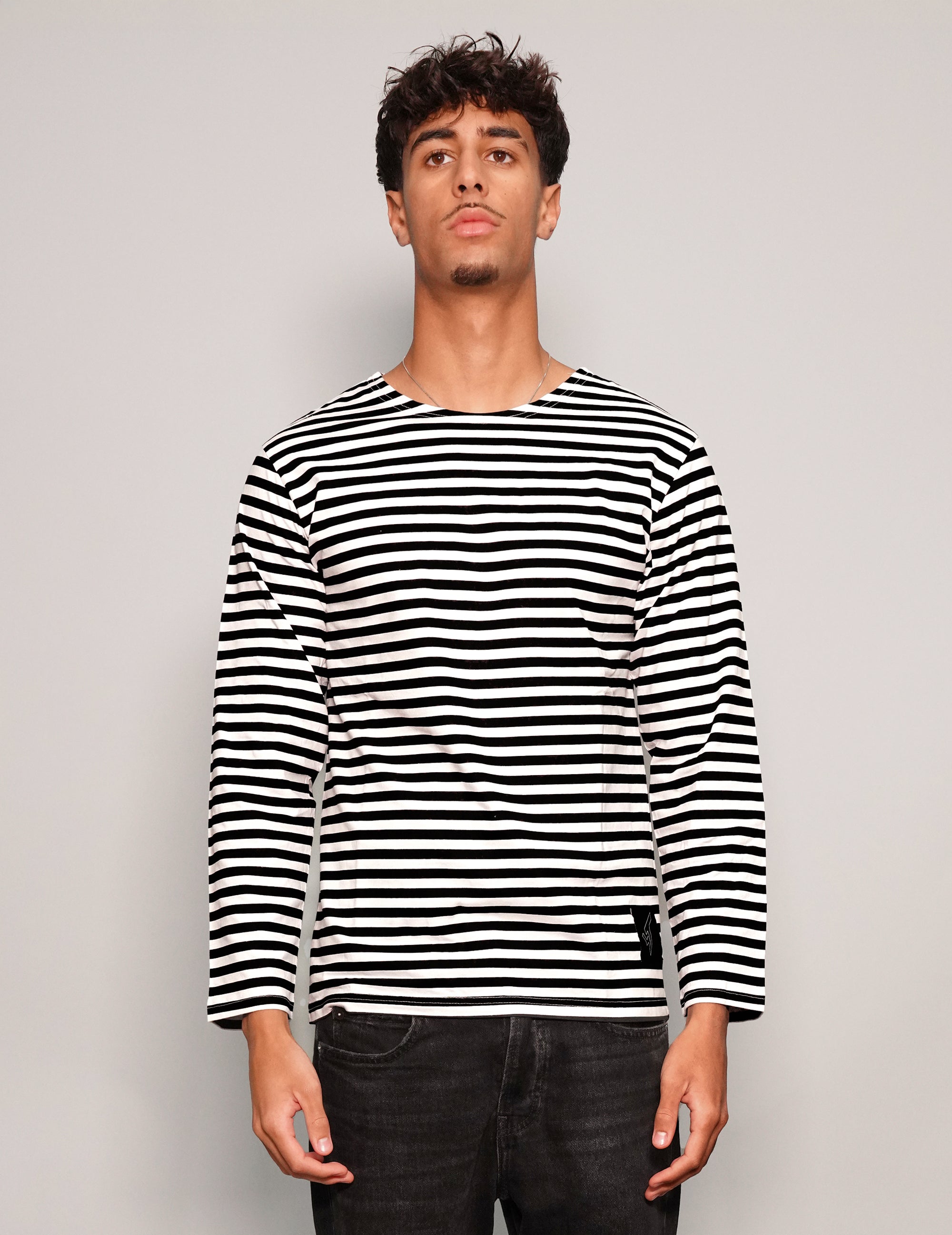 Men's Vintage Black Striped Long Sleeve T-Shirt | Stuart Trevor
