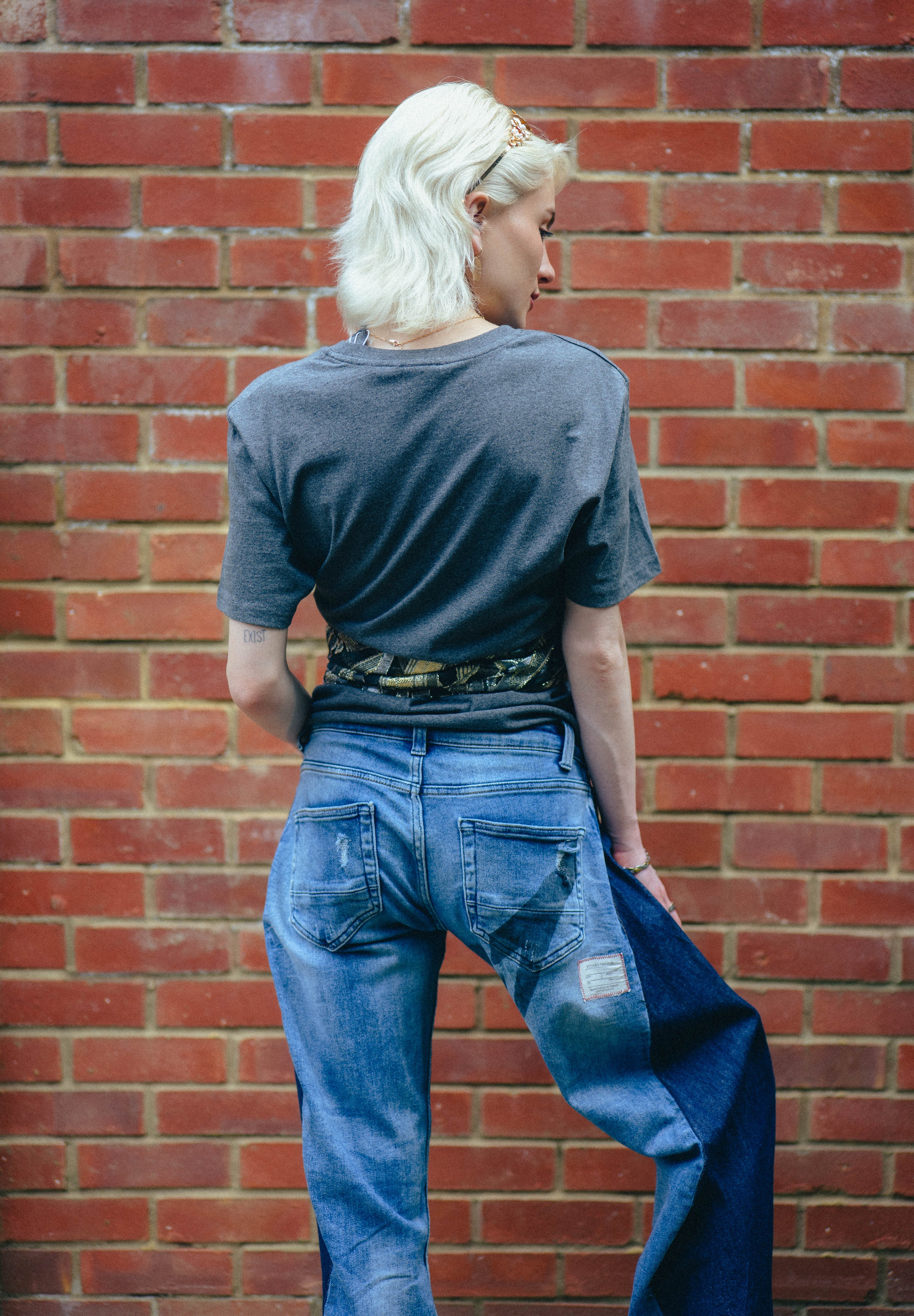 Walk The Line Logo Tie Tee - Anthracite