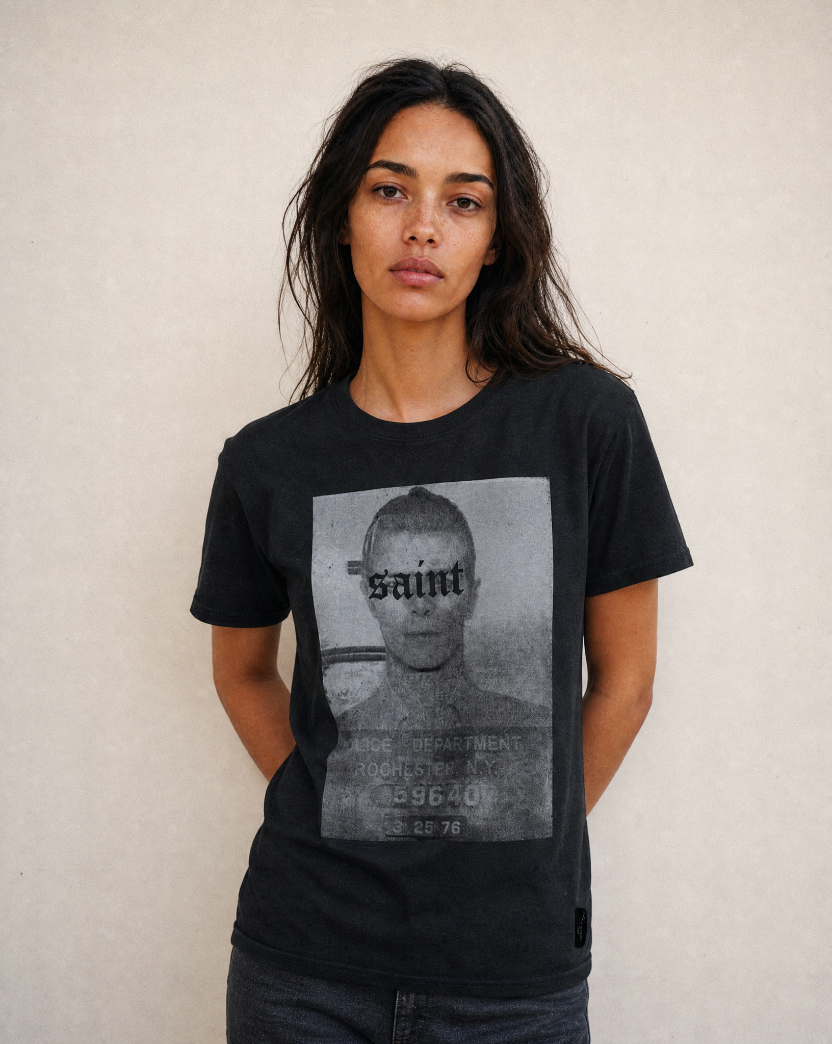 'Saint' T-Shirt in Schwarz