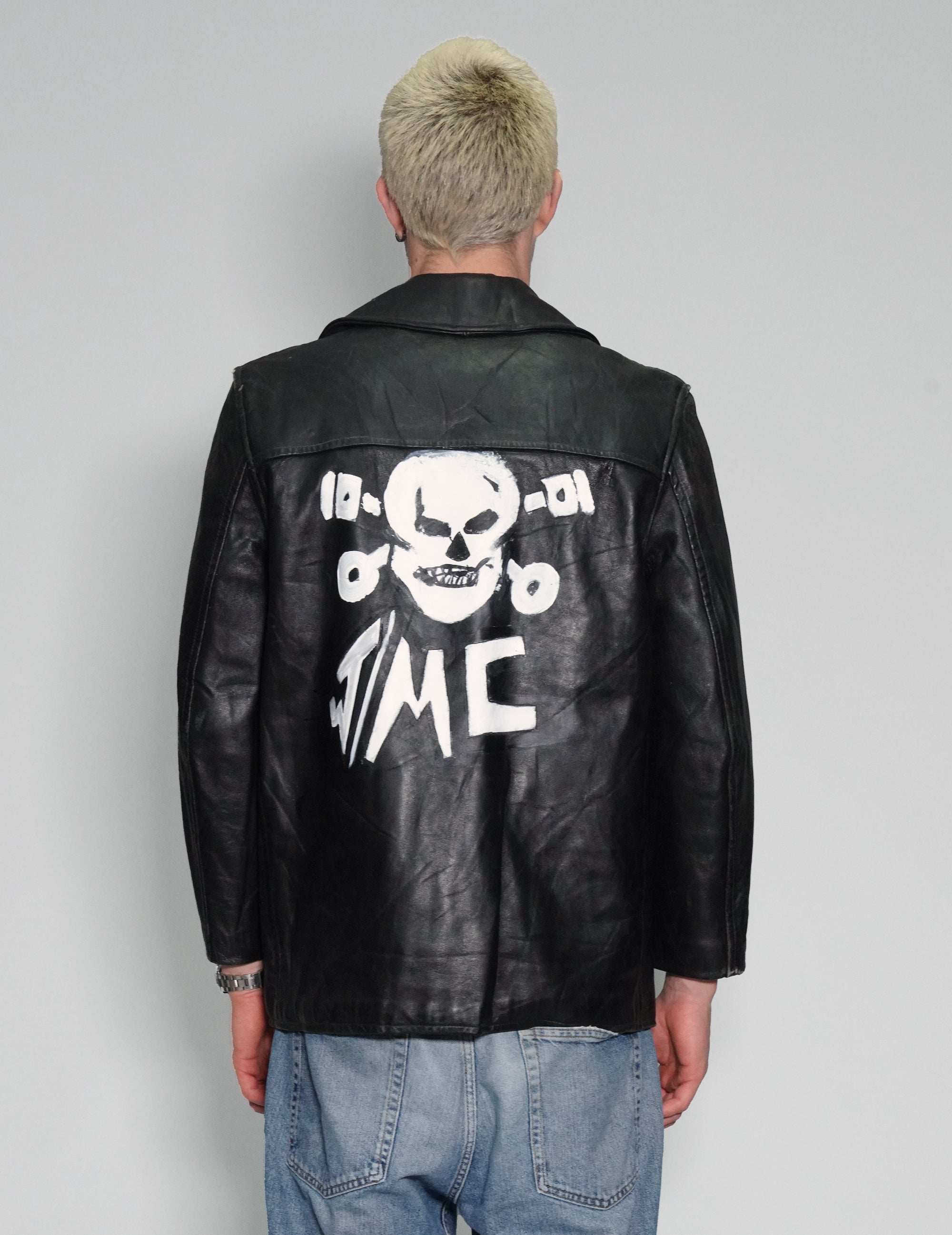 jacket5_03_83a6fed5-2060-4a1a-a9cf-1064feab4eb3.jpg